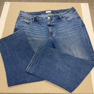 M Jeans by Maurice’s Classic Blue Women's high rise crop Jeans 20w